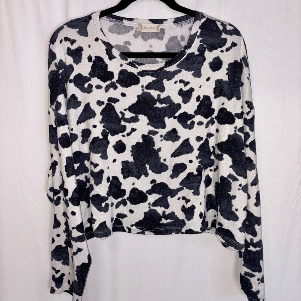 Altar'd State Black & White Cow Print Soft Cropped Oversized Long Sleeve Top XS